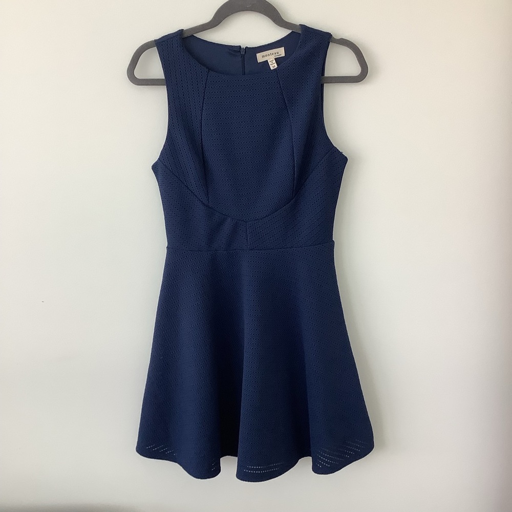 Monteau Navy Blue dress Size medium Workwear Business Or Casual Occasional
